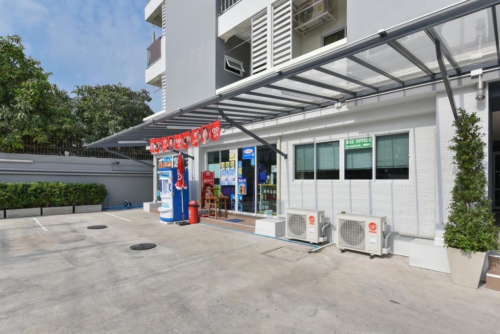B32号公寓 曼谷 外观 照片